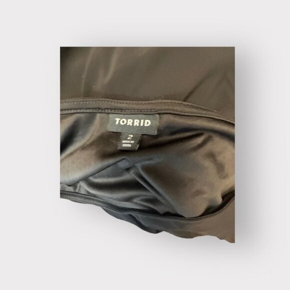 Women’s Torrid 2 Black Slub Georgette Top with Layered Flutter Sleeve 2X 18 20 - Picture 10 of 10